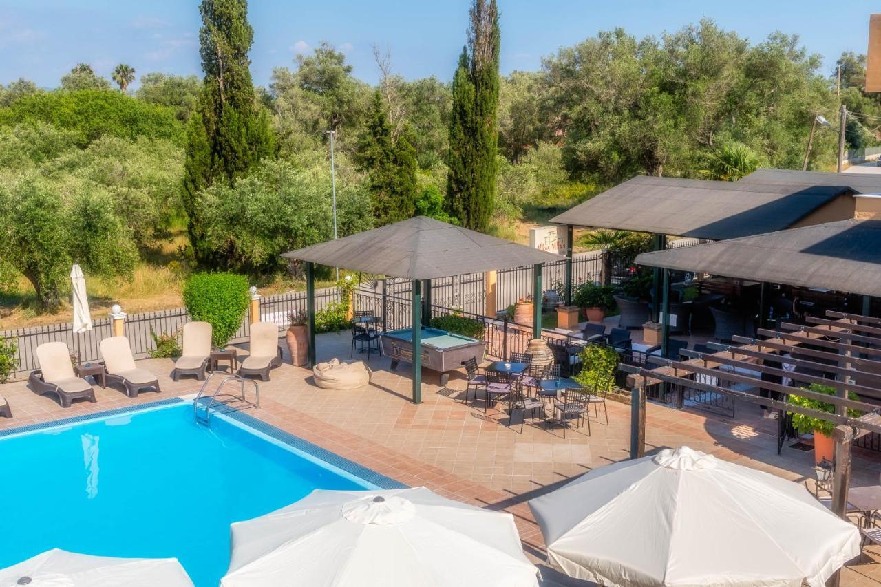 Hotel apartamentowy Nikos 3*