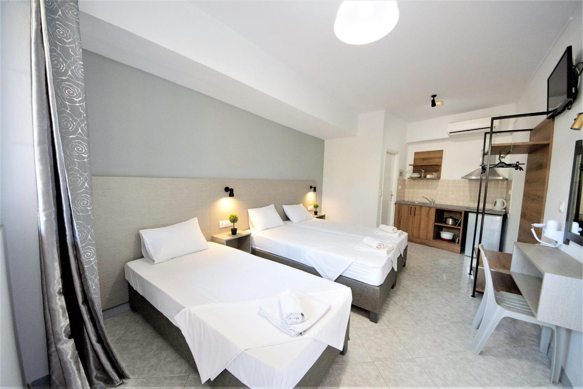 Nikos Aparthotel